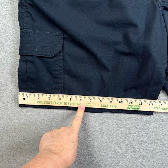 5.11 Tactical Series Shorts Womens 18 Navy Cargo Pockets Ripstop Utility Field - Picture 11 of 13